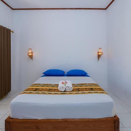Radika House Apartment Gili Trawangan Bagian luar foto