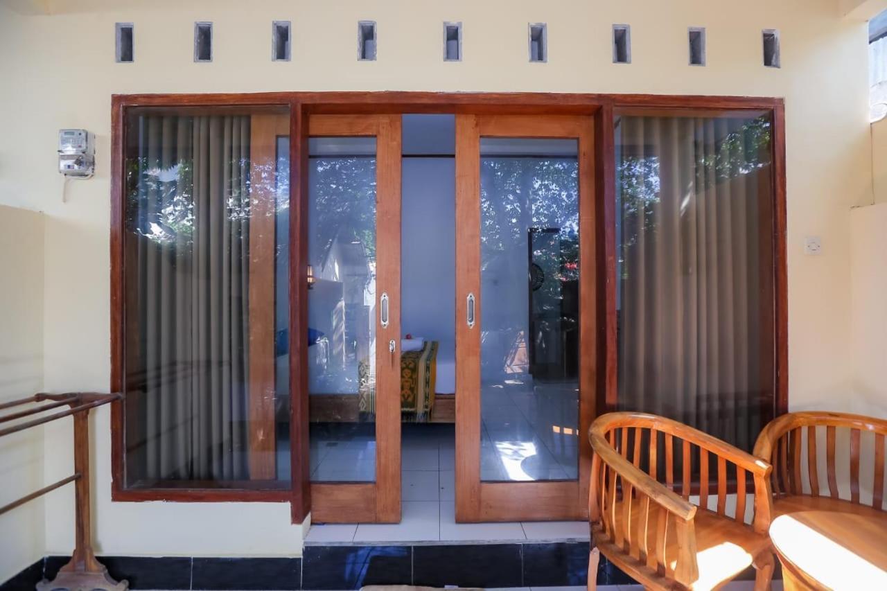 Radika House Apartment Gili Trawangan Bagian luar foto